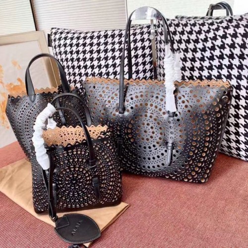 Bolso Tote De Cuero Original Calado Alaia A3658 Negro