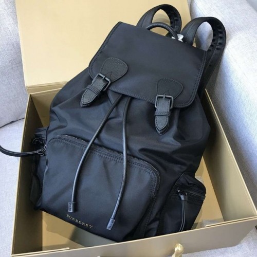 BURBERRY mochila de nailon 48791 negro