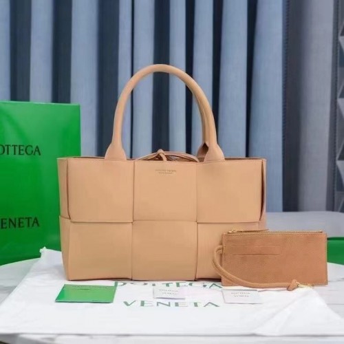 Bottega Veneta ARCO TOTE 609175 Desnudo