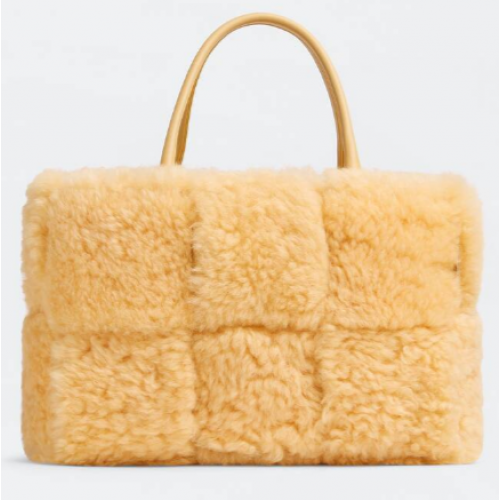 Bottega Veneta ARCO TOTE 652867 PELUCHE