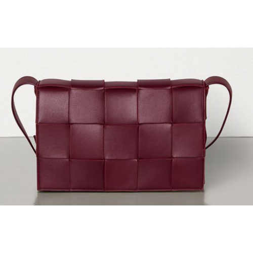 Bottega Veneta CASSETTE BOLSA 578004 BURDEOS