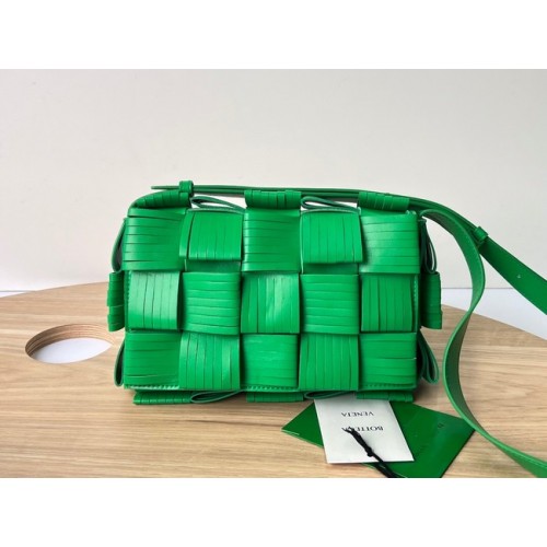 Bottega Veneta CASSETTE A018101 verde