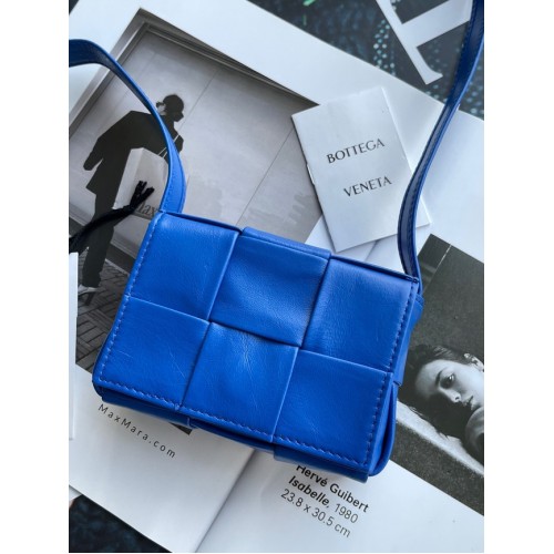 Bottega Veneta Candy Cassette 666688 Azul electroóptico