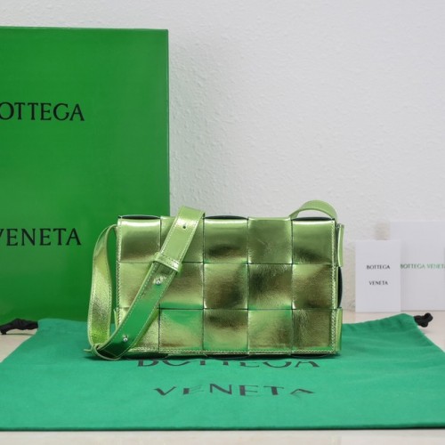 Bottega Veneta Intreccio bandolera de piel 578004 Periquito