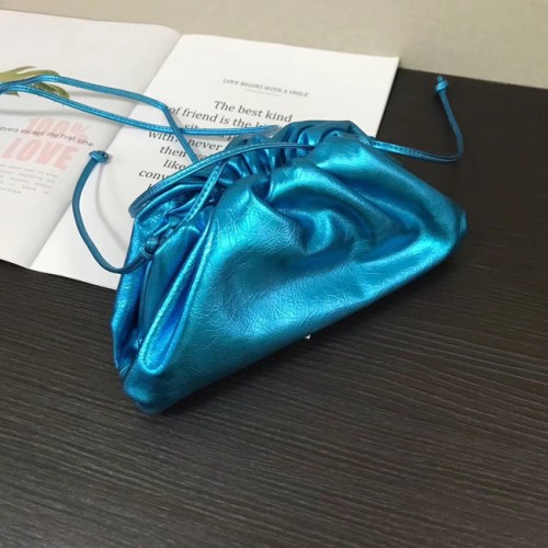 Bottega Veneta Nappa piel de cordero suave ancho grande Bolso de hombro 585852 azul