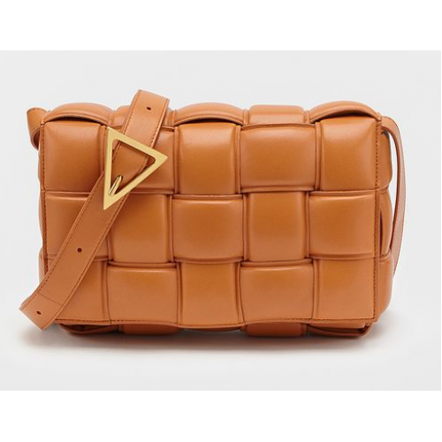 Bottega Veneta BOLSA DE CASSETTE ACOLCHADA 591970 CLAY