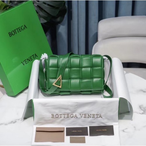 Bottega Veneta BOLSA DE CASSETTE ACOLCHADA 591970 verde