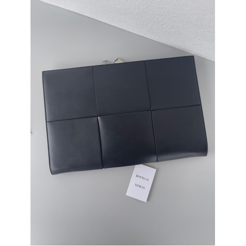 Bottega Veneta Estuche 651410 negro