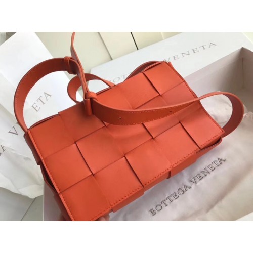 Bottega Veneta Tejido de piel de oveja Original Leather 578004 naranja