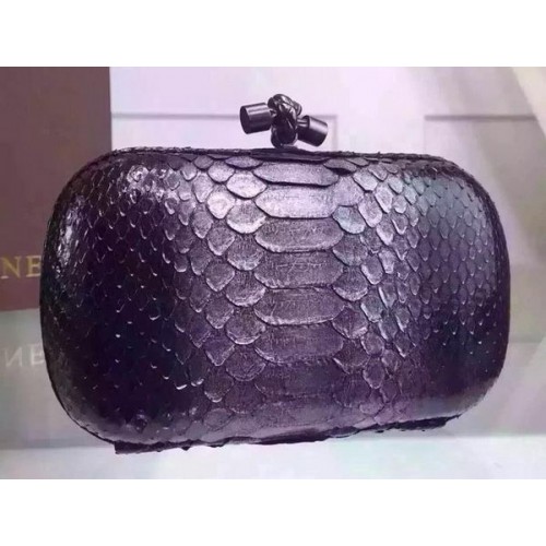 Bottega Veneta Clutch de cuero con nudo de serpiente BV8653 Plata