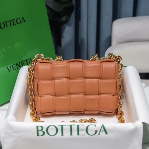 Bottega Veneta THE CHAIN CASSETTE Entrega acelerada 631421 marrón
