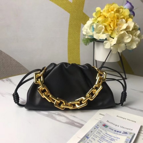 Bottega Veneta EL MINI BOLSILLO DE CADENA 620229 negro