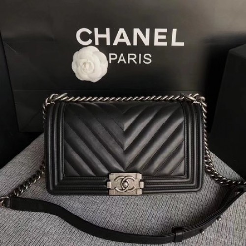 Bolso Boy Chanel Flap Original Chevron Cuero A67086V Negro