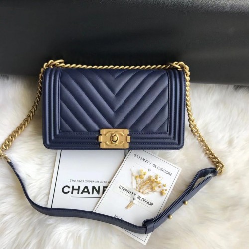 Bolso Boy Chanel Flap Original Chevron Cuero A67086V Azul