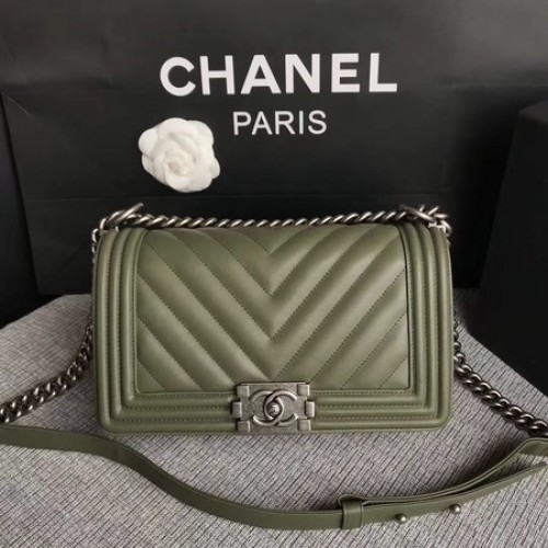 Bolso Boy Chanel Flap Original Chevron Cuero A67086V Verde