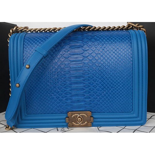 Boy Chanel Flap Shoulder Bag Blue Python Leather A67087 Oro