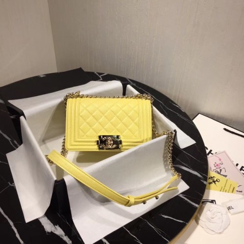 Boy Chanel Flap Bandolera Original Cuero Amarillo A67085 Oro