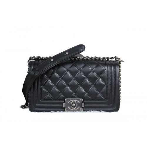Bolso de hombro con solapa Boy Chanel en piel de becerro A8013 Negro