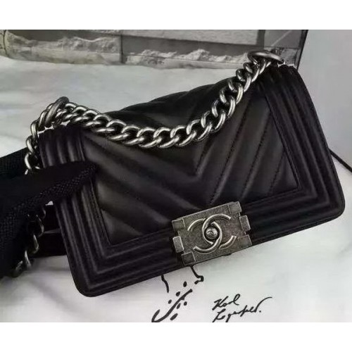 Boy Chanel mini Flap Bag Original Chevron Sheepskin Leather A5707 Negro