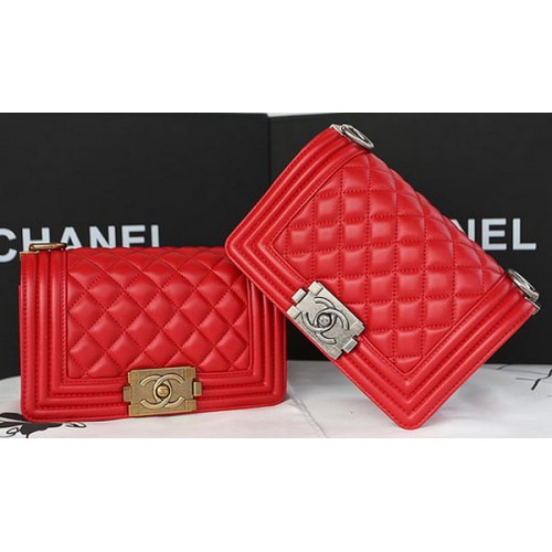 Boy Chanel mini Flap Bag Original Sheepskin A67085 Rojo