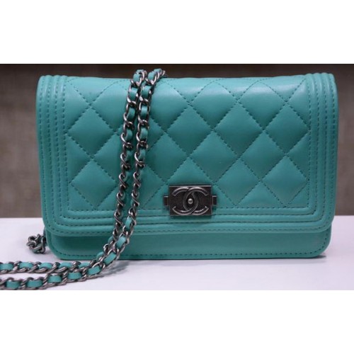 Boy Chanel mini bolsos con solapa piel de oveja cuero A33815 SkyBlue