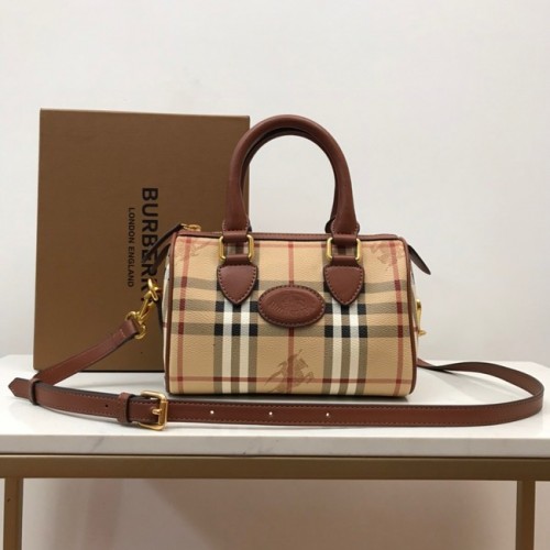 BurBerry Bolso de hombro en piel 82012 marrón