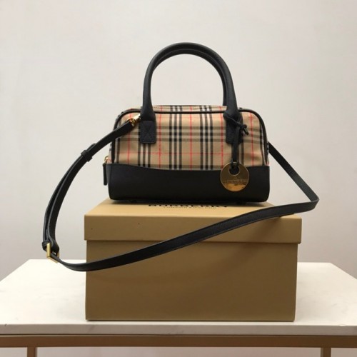 Bolso de hombro de cuero BurBerry 90111 negro