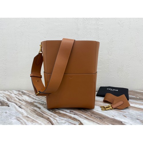 CELINE Bolso Sangle Seau en Piel Lisa C3371-2 Marrón