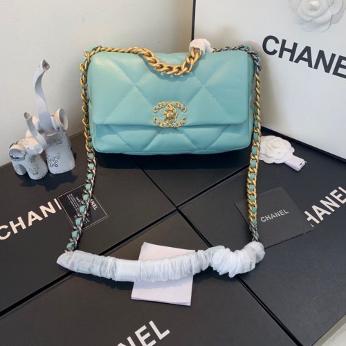 Bolso con solapa CHANEL 19 AS1160 AS1161 AS1162 Azul cielo