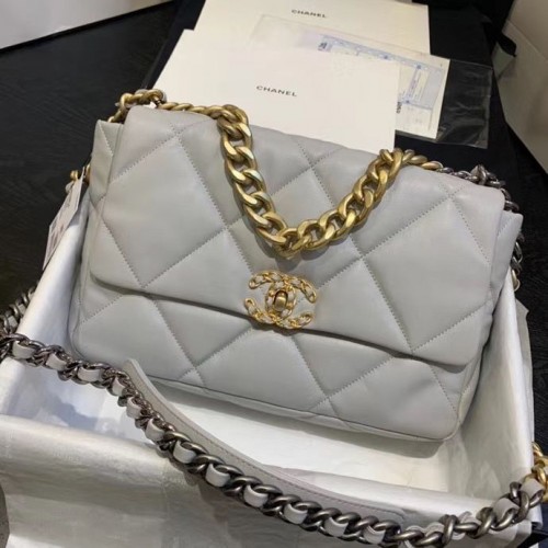 Bolso con solapa CHANEL 19 AS1160 AS1161 AS1162 Gris claro