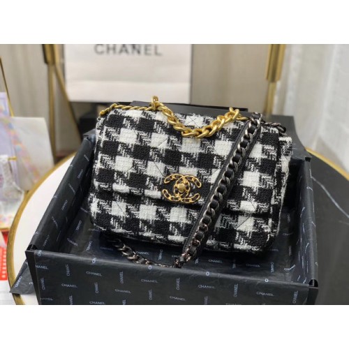 Bolso con solapa CHANEL 19 AS1160 Blanco y negro