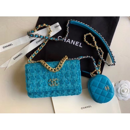 Bolso con solapa CHANEL 19 WOC 33817 azul