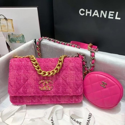 Bolso con solapa CHANEL 19 WOC 33817 rosa