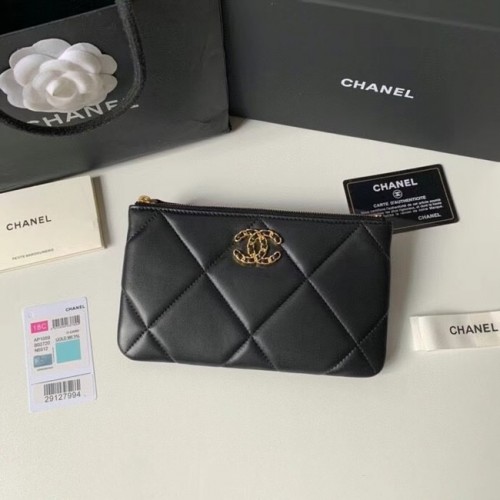 CHANEL 19 Piel de oveja Original Leather Carry on bag AP1059 negro