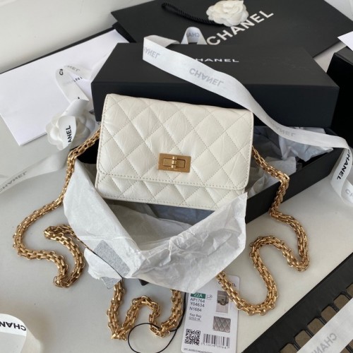 CHANEL CLASSIC CARTERA CON CADENA AP1764 Piel de ternera Metal dorado AP1764 blanco