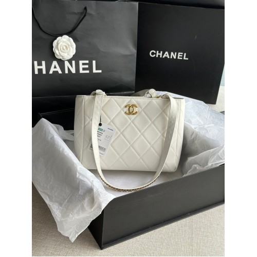 CHANEL Piel de becerro metal dorado AS3508 blanco