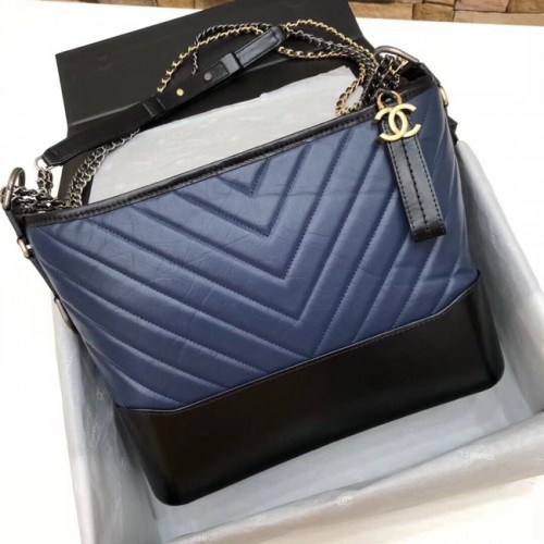 CHANEL GABRIELLE Bolso hobo de cuero original A93842 azul y negro