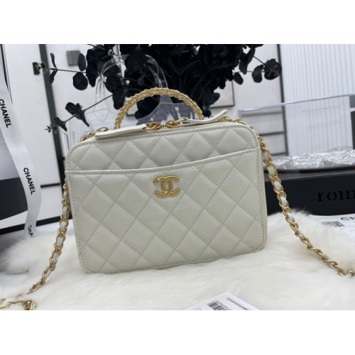 BOLSO DE MANO CHANEL Piel de ternera granulada y metal dorado AP3222 blanco