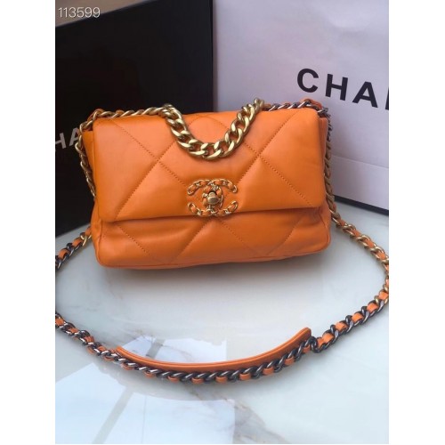 Bolso con solapa 19 de piel de cordero CHANEL AS1160 naranja