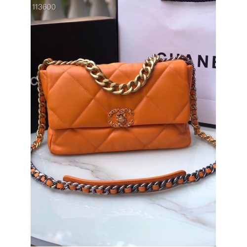 Bolso con solapa 19 de piel de cordero CHANEL AS1161 naranja