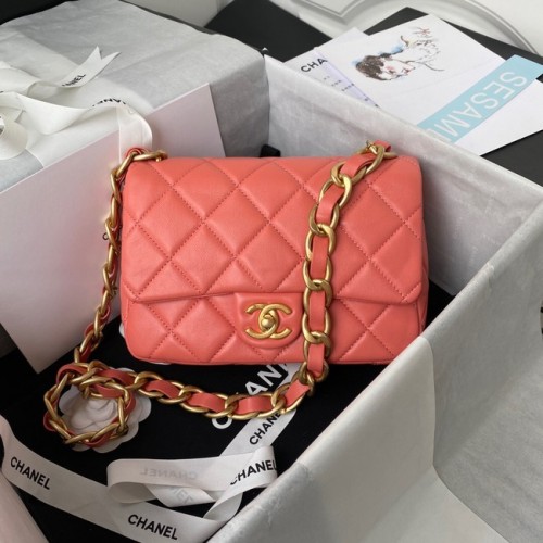 Bolso de hombro con solapa de piel de cordero CHANEL 2022SS rosa