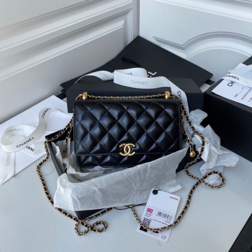 Bolso de hombro con solapa de piel de cordero CHANEL AP2289 negro