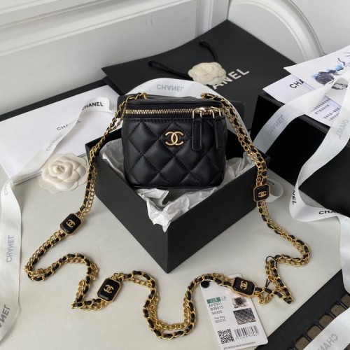 CHANEL TOCADOR PEQUEÑO CON CADENA Piel de cordero Metal dorado AP2931 negro