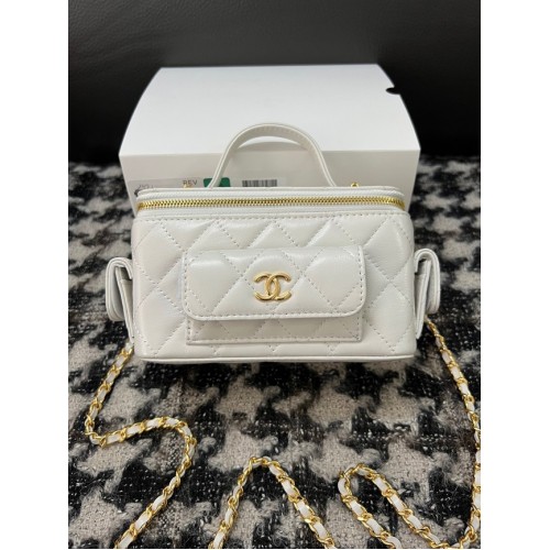 CHANEL MUEBLES CON CADENA 68112 blanco