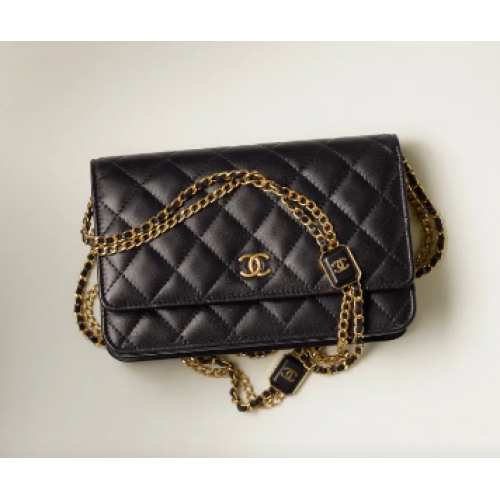 CARTERA CON CADENA CHANEL Piel de cordero Metal dorado AP2923 negro