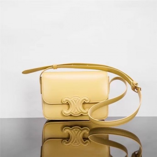 Celine TEEN CLASSIC BAG IN BOX BECERRO 199233 amarillo claro