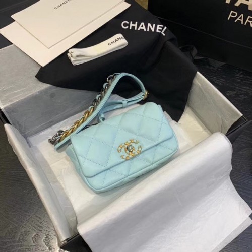 Chanel 19 Bodypack Piel Oveja AS1163 azul cielo