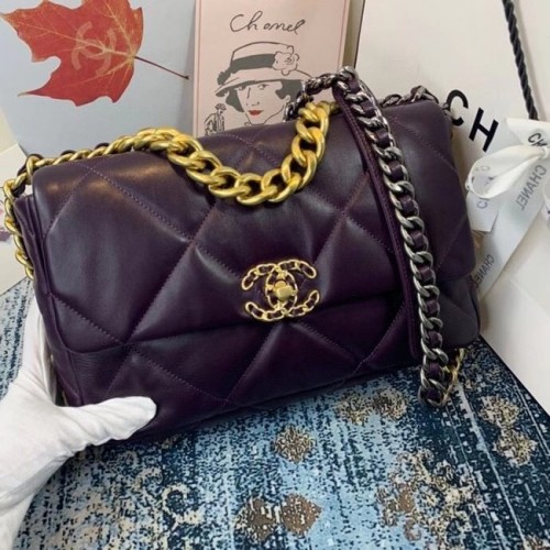 Bolso Chanel 19 solapa AS1161 morado oscuro