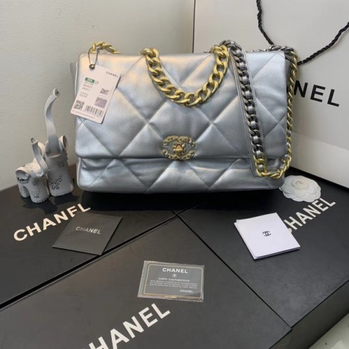 Bolso Chanel 19 solapa AS1161 plata