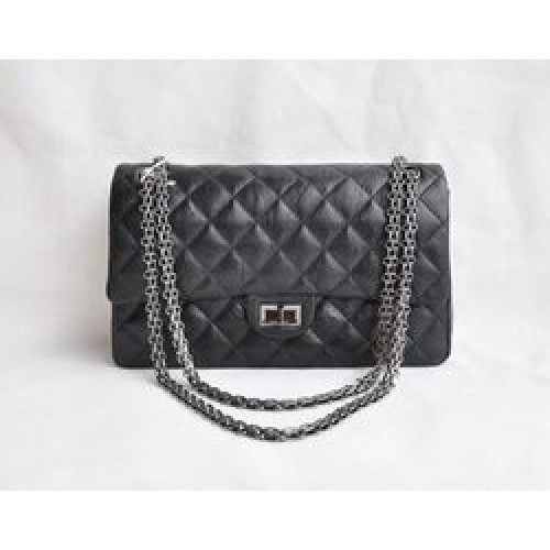 Chanel 2.55 Series Flap Bag Negro con cadena gris plateada 30226